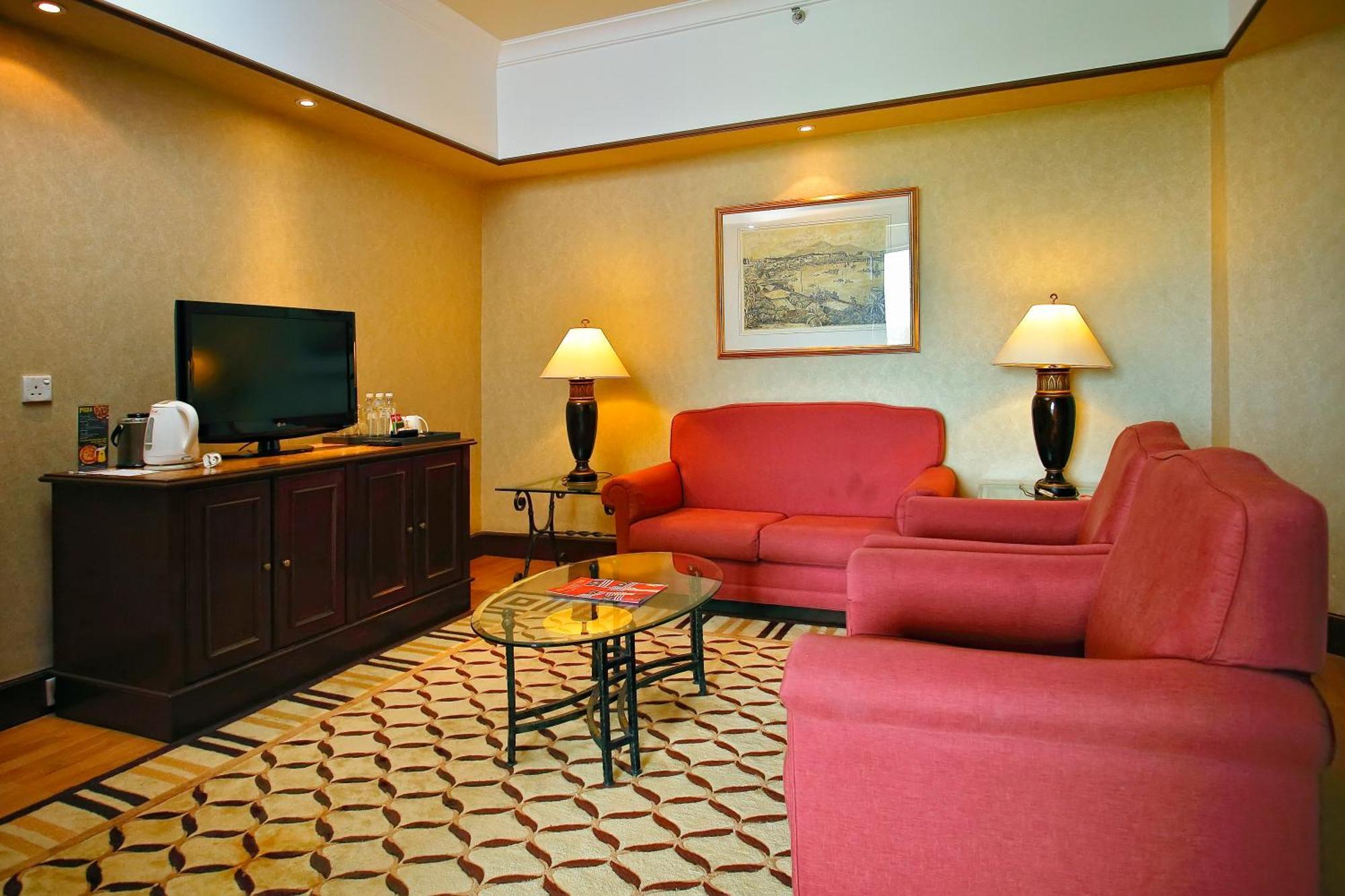 The Pacific Sutera Hotel Kota Kinabalu Eksteriør billede Living room